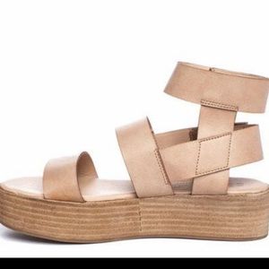 Coconuts by Matisse freshman sandal
